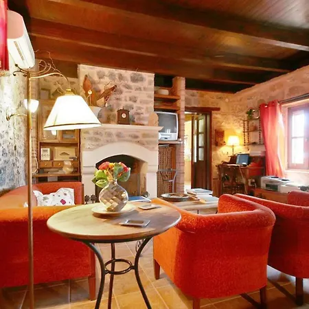 Comfortable House With Sea View In + Jacuzzi * Анатоли