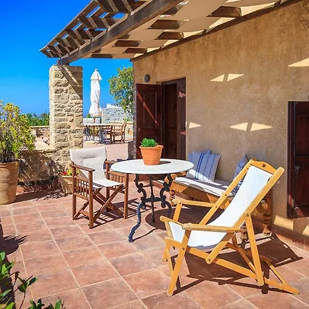 Comfortable House With Sea View In + Jacuzzi